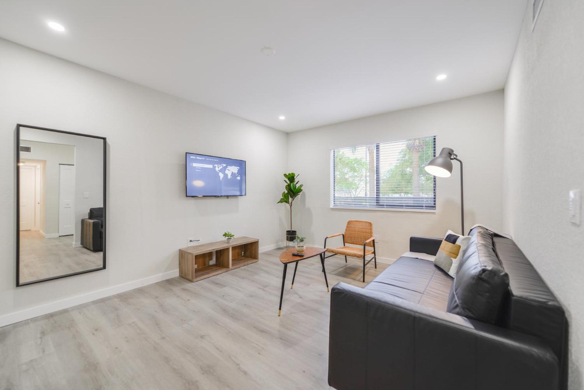 מיאמי Apartment In Calle Ocho A Slice Of Little Havana מראה חיצוני תמונה